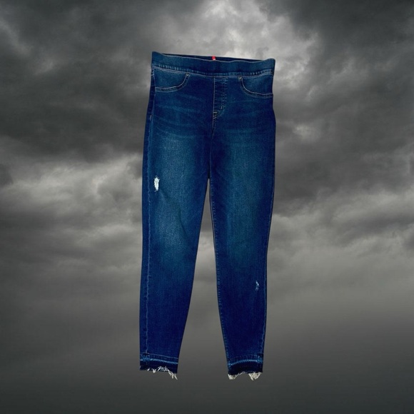 Spanx ‘Shape and Lift Distressed Skinny Jeans’ in “Medium Wash Blue” Size Medium - Picture 3 of 16